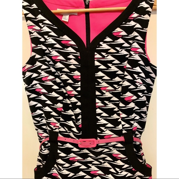 London Times Dresses & Skirts - London Times Black White Pink Printed Dress